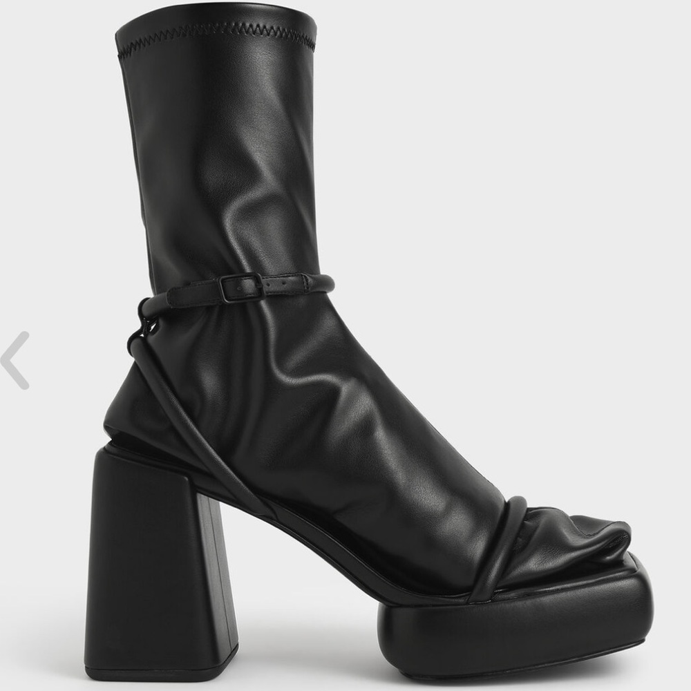 Platform sock boot